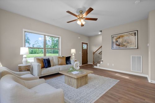 1906 Evans Rd, Clarksville, TN, 37042-5029 | Card Image