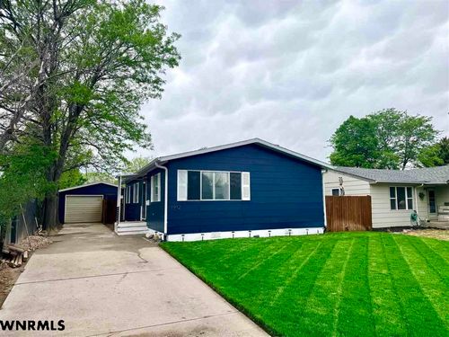 1912 12th Ave, Scottsbluff, NE, 69361-2628 | Card Image
