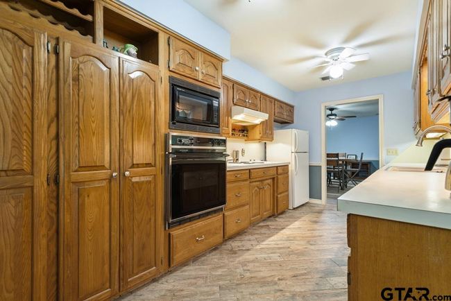 251 Texas Dr, House other with 3 bedrooms, 2 bathrooms and null parking in Hideaway TX | Image 19