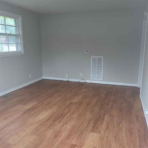 b-100 Glenmont Dr, Nashville, TN, 37210-5415 | Card Image