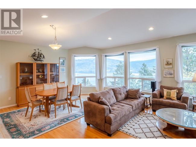 19409 Mcdougald Rd, House other with 3 bedrooms, 2 bathrooms and 2 parking in Summerland BC | Image 13