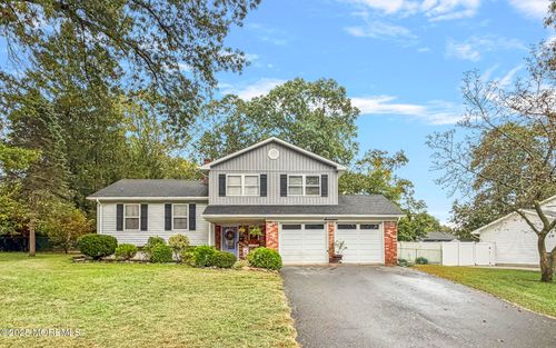 17 N Longview Rd, Howell, NJ, 07731-1701 | Card Image