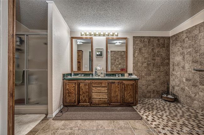 25209 E County Road 1730, House other with 4 bedrooms, 3 bathrooms and null parking in Elmore City OK | Image 26