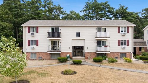 79-10 Royal Dane Dr, Marshfield, MA, 02050-2177 | Card Image
