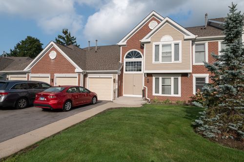 a1-1891 Fox Run Dr, Elk Grove Village, IL, 60007-7807 | Card Image