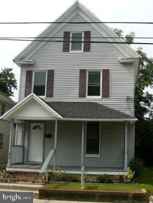 704 Clarke Ave, POCOMOKE CITY, MD, 21851-1434 | Card Image