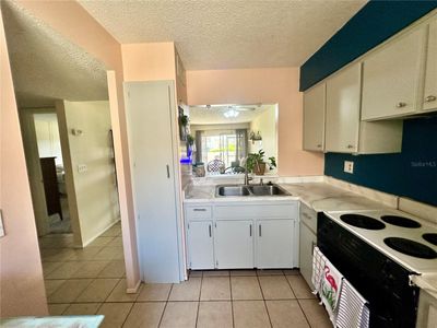 6 - 11122 Pembridge Court, Condo with 1 bedrooms, 1 bathrooms and null parking in Port Richey FL | Image 3