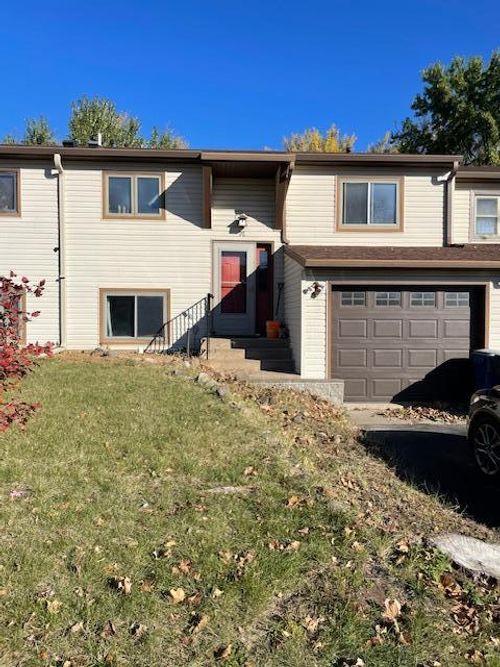 911 E Baker St, Saint Joseph, MN, 56374-9534 | Card Image