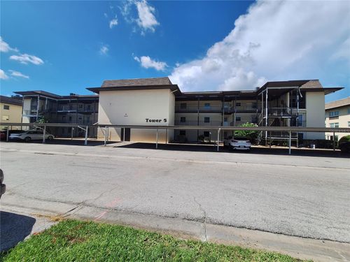 unit-202-4518 Garnet Dr, NEW PORT RICHEY, FL, 34652-3361 | Card Image
