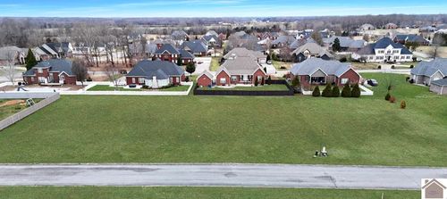 27 &amp; 28 Trents Lane, Murray, KY, 42071 | Card Image