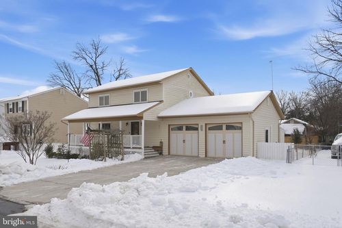 1614 Bentley Rd, EDGEWATER, MD, 21037-2501 | Card Image