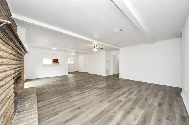 1833 El Mar Ln, House other with 3 bedrooms, 2 bathrooms and 2 parking in Seabrook TX | Image 8