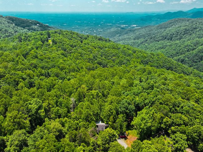 151 Powhatan Trl, House other with 3 bedrooms, 2 bathrooms and null parking in Fancy Gap VA | Image 6
