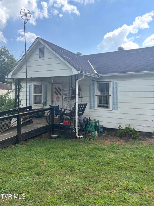 401 Gibson St, Rogersville, TN, 37857-3613 | Card Image