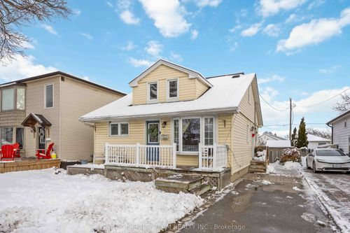 {{alt}} | Card Image