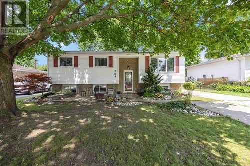 264 Glenesk Cres, Corunna, ON, N0N1G0 | Card Image