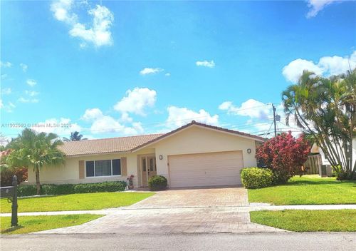 8 Tam O Shanter Ln, Boca Raton, FL, 33431-3903 | Card Image