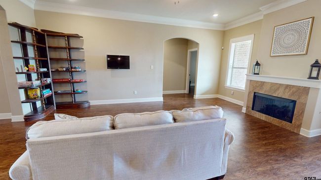 1005 Crescent Hill Ct, House other with 4 bedrooms, 2 bathrooms and null parking in Bullard TX | Image 5