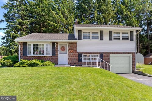 334 Ernst Rd, READING, PA, 19601-1142 | Card Image