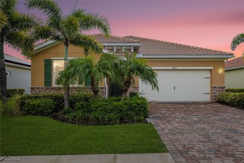 2899 Sunset Pointe Cir, CAPE CORAL, FL, 33914-6062 | Card Image