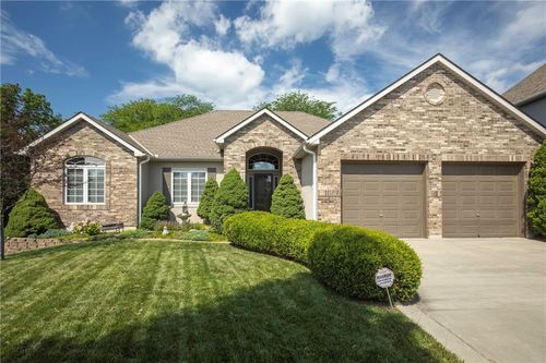 1128 N Old Mill Rd, Independence, MO, 64056-3119 | Card Image