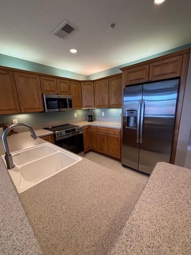 APT-316 - 220 Mac Ave, Condo with 2 bedrooms, 2 bathrooms and null parking in East Lansing MI | Image 9
