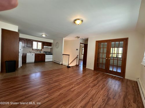 298 Pacific Ave, Staten Island, NY, 10312-5126 | Card Image