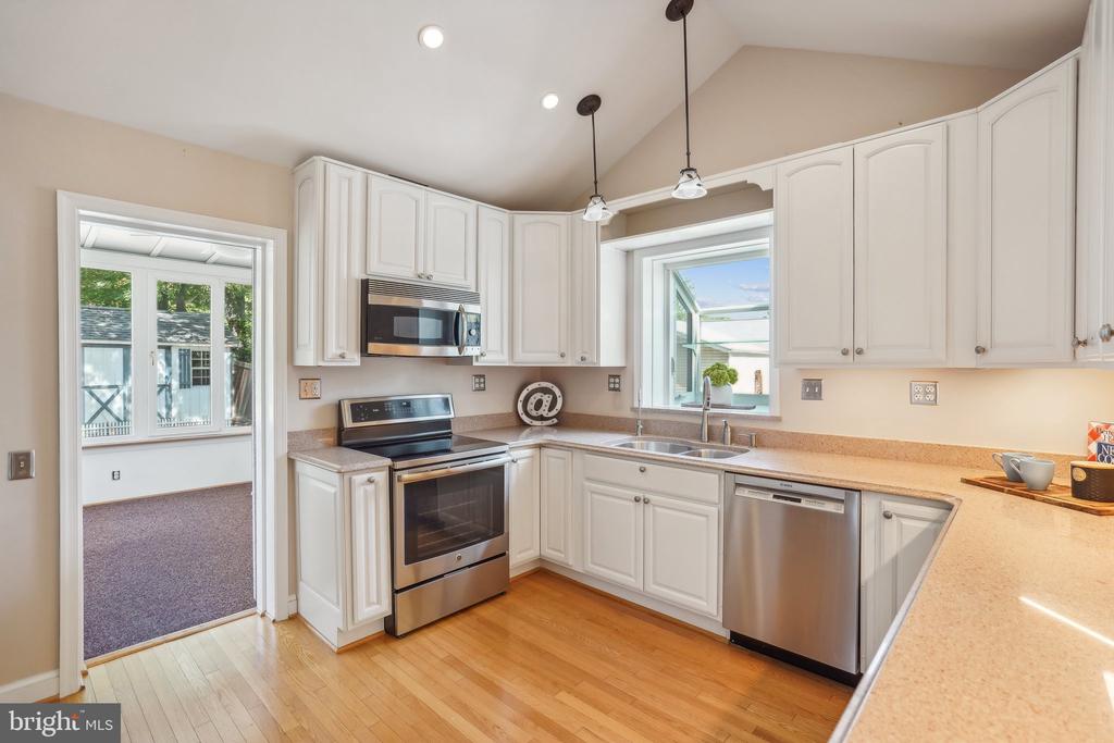 Chester St, Takoma Park, MD 20912