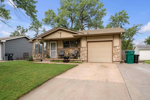 251 N Tracy St, Wichita, KS, 67212-2242 | Card Image