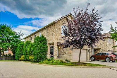 1 - 39 Panabaker Dr, Townhouse with 3 bedrooms, 3 bathrooms and 2 parking in Ancaster ON | Image 2