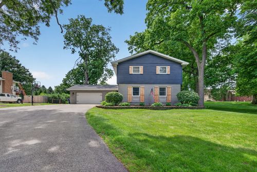 4450 E 1309th Rd, Earlville, IL, 60518-6039 | Card Image