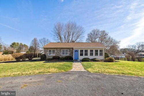 1539 Easton Ln, MIDDLEBURG, VA, 20117-5333 | Card Image