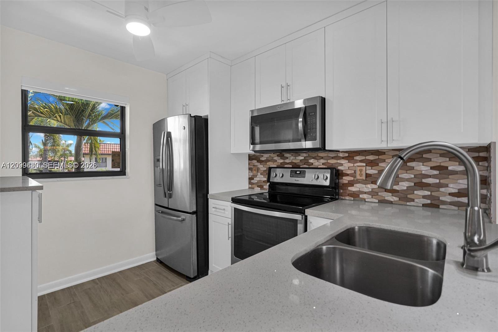 Residential Lease in Lake Worth 4