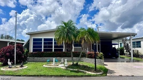 5526 Miles Standish Ln, NORTH FORT MYERS, FL, 33917-9036 | Card Image