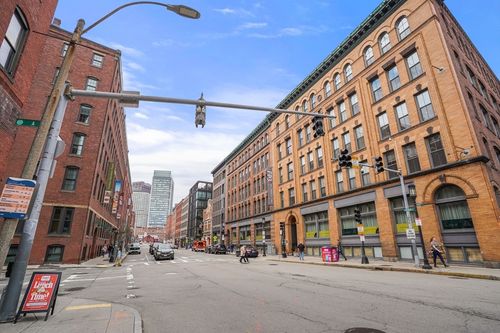 106-346-354 Congress St, Boston, MA, 02210 | Card Image