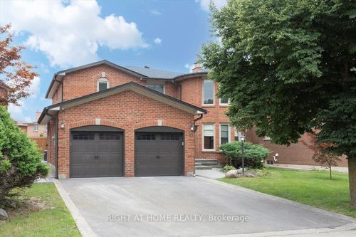 lower-42 Armour St, Maple, ON, L6A1A5 | Card Image