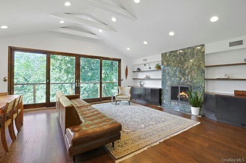 35 Alta Vista Cir, Irvington, NY, 10533-1009 | Card Image