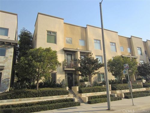 50 Soho, Irvine, CA, 92612-1083 | Card Image