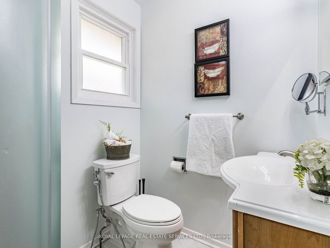 231 Elizabeth St S, House other with 6 bedrooms, 5 bathrooms and 4 parking in Brampton ON | Image 17