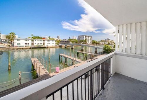402-8101 Crespi Blvd, Miami Beach, FL, 33141-1562 | Card Image