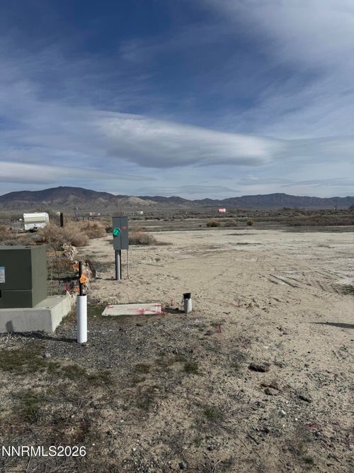 68 River Banks Ct, Lovelock, NV, 89419-5704 | Card Image
