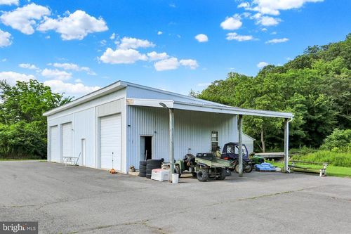 8370 Route 104, Mount Pleasant Mills, PA, 17853-8747 | Card Image