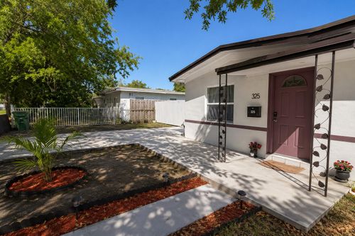325 Nw 135th St, North Miami, FL, 33168-3807 | Card Image