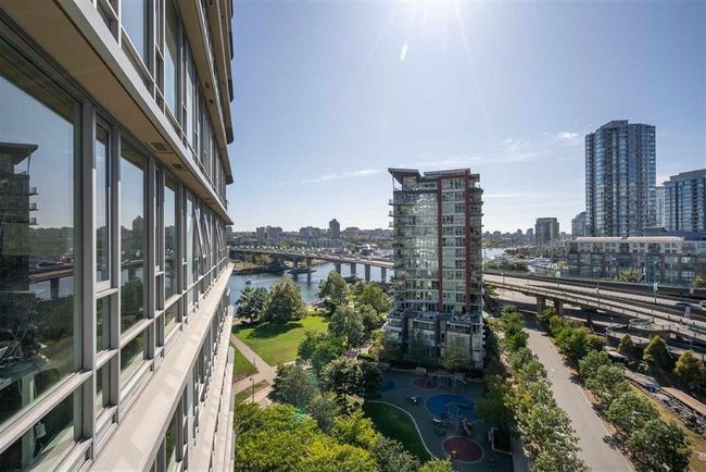 1807 - 918 Cooperage Way, Condo with 1 bedrooms, 1 bathrooms and 1 parking in Vancouver BC | Image 13