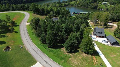 1 Serenity Dr, Harriman, TN, 37748 | Card Image