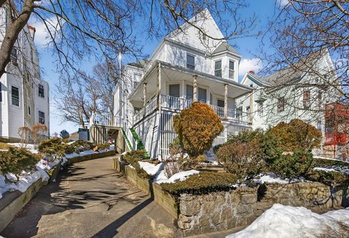 135 Allen Ave, Lynn, MA, 01902-3766 | Card Image