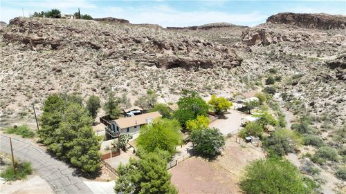 1720 N Clack Canyon Rd, Kingman, AZ, 86409-9556 | Card Image