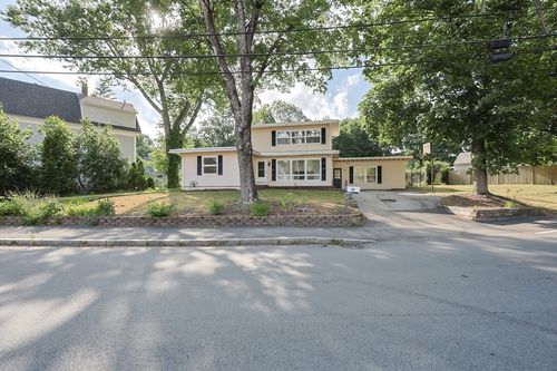 17 Arnold Rd, North Attleboro, MA, 02760-1004 | Card Image