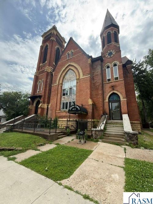 415 S Broad St, Mankato, MN, 56001-4300 | Card Image
