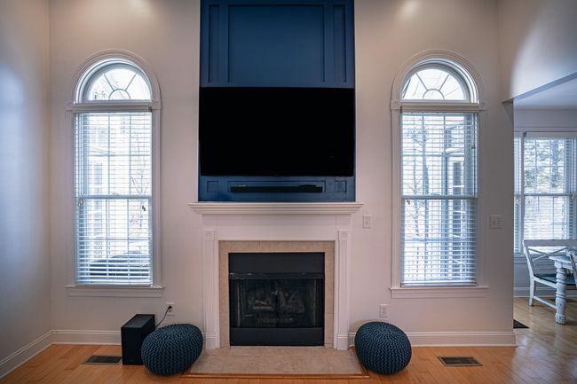 Living Room | Image 7